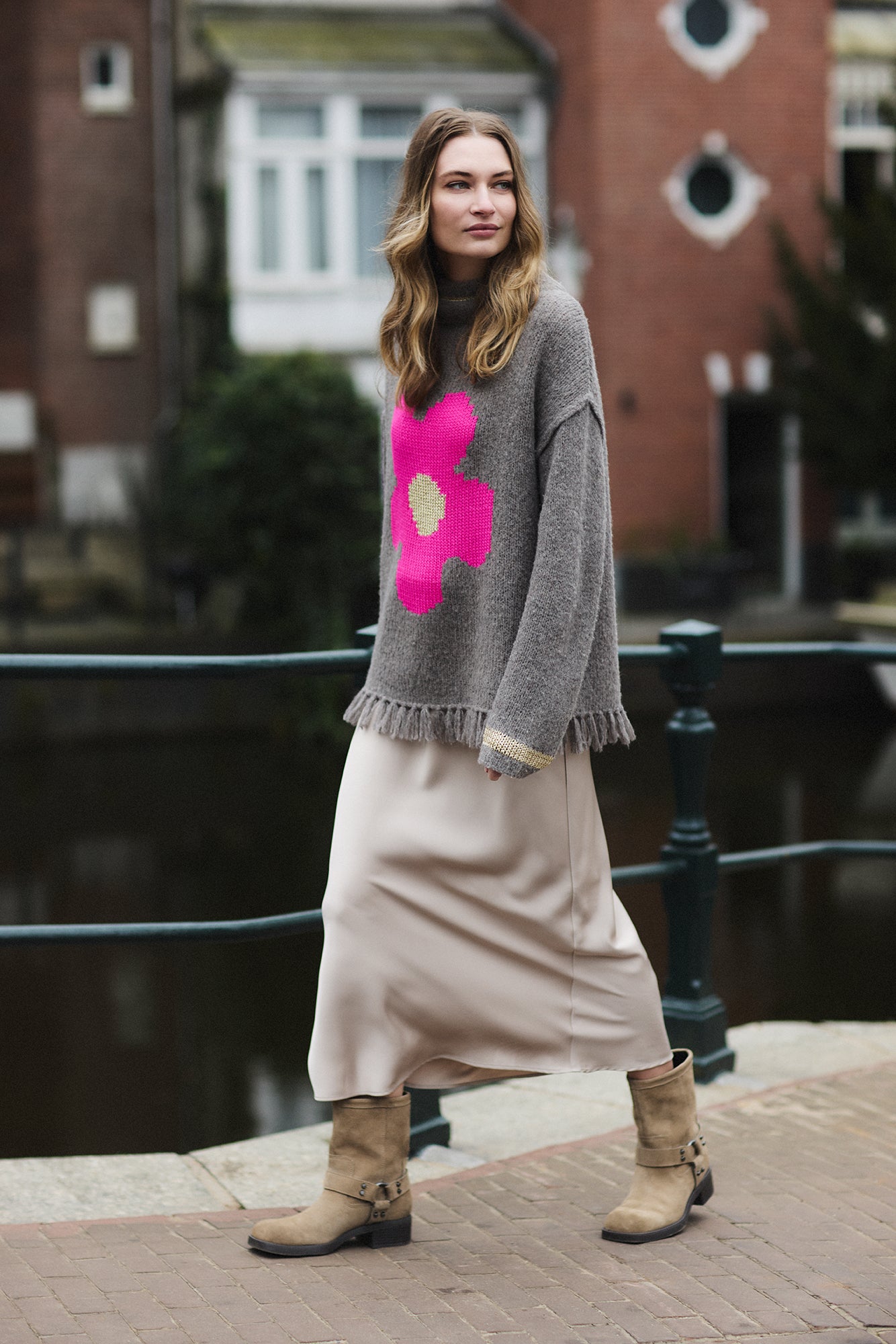 Grace Pull Print