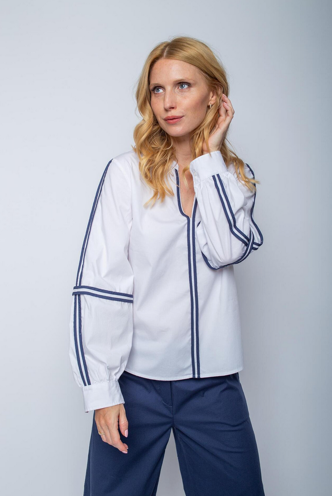 Emily Blouse Wit