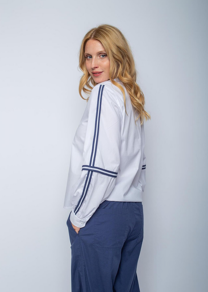 Emily Blouse Wit