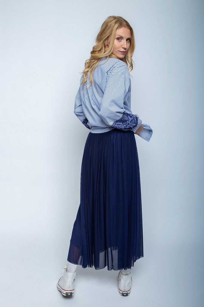 Emily Rok Blauw