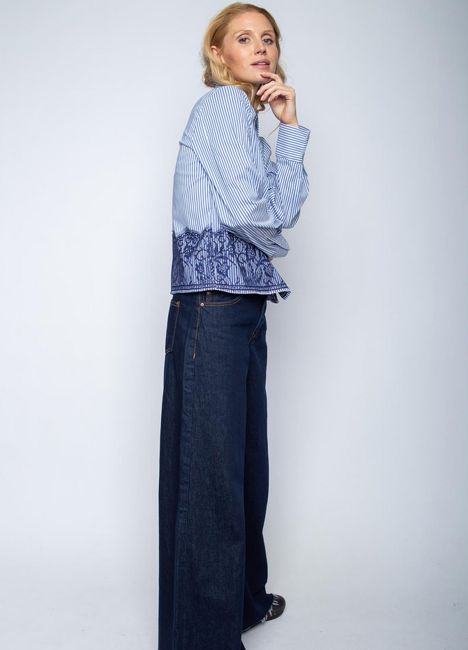 Emily Blouse Streep Kant Kort