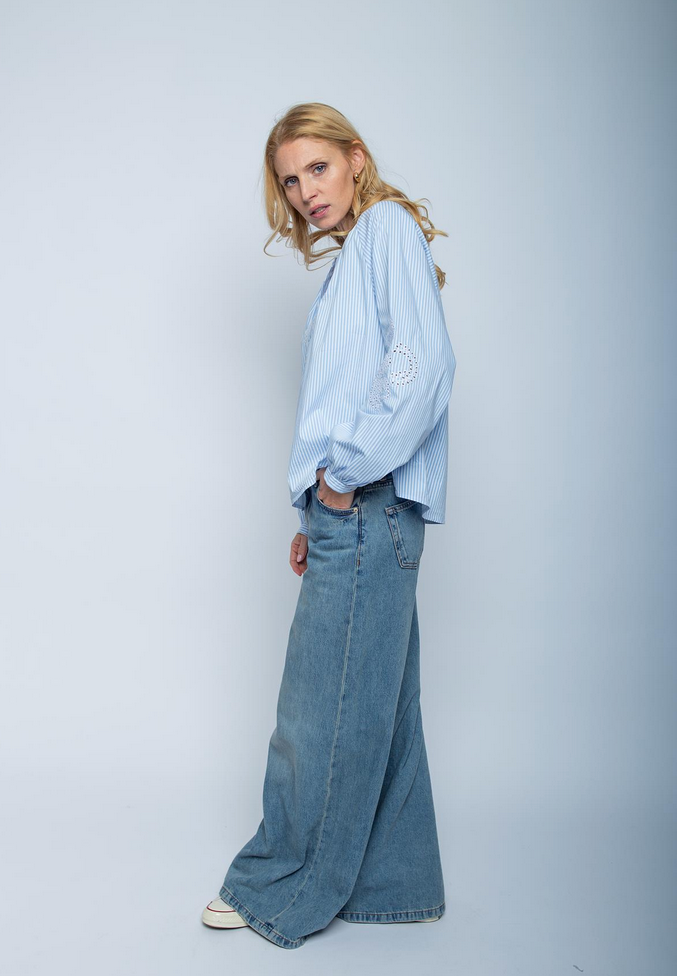 Emily Blouse Streep