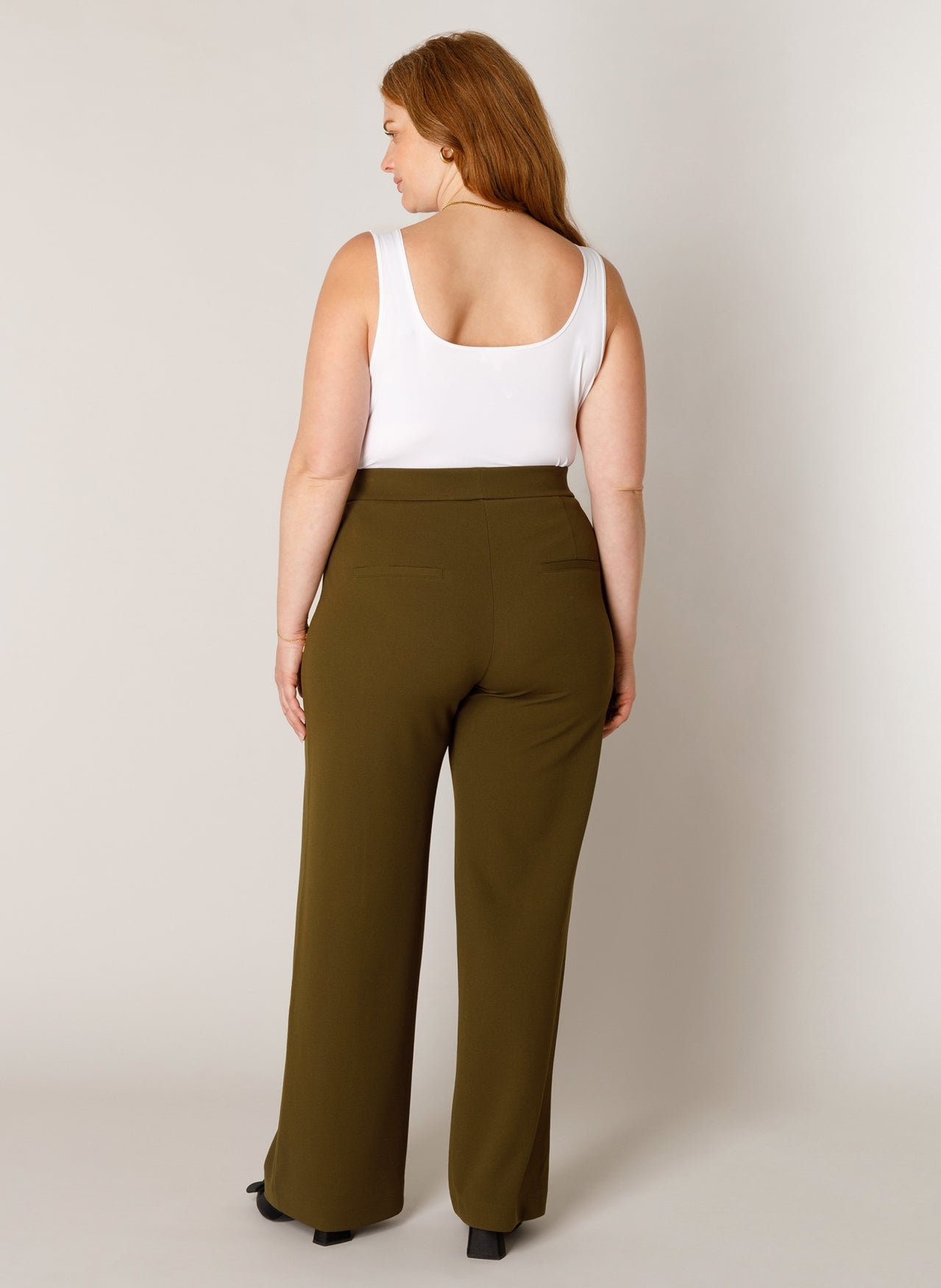 Base Level Pantalon Arah Donkergroen