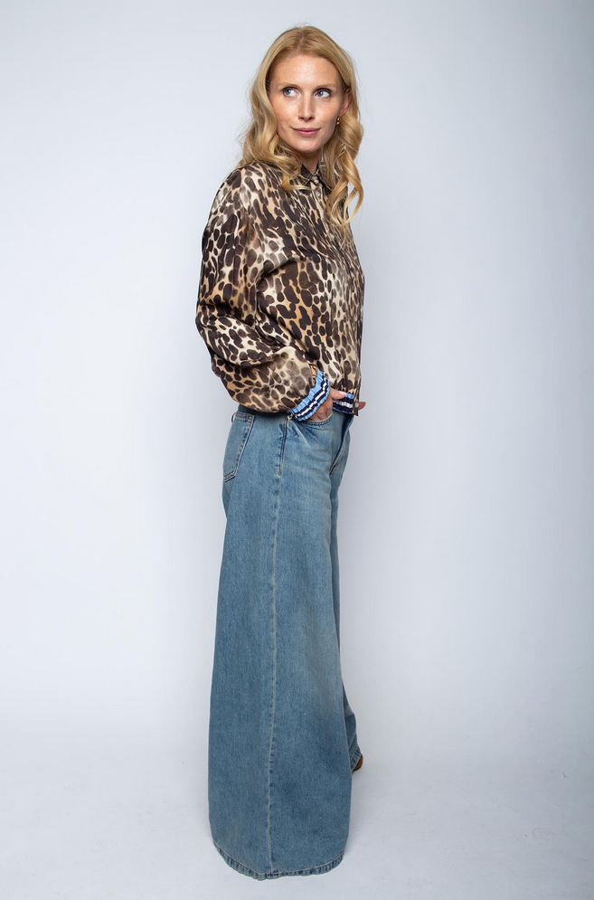 Emily Blouse Leo Print
