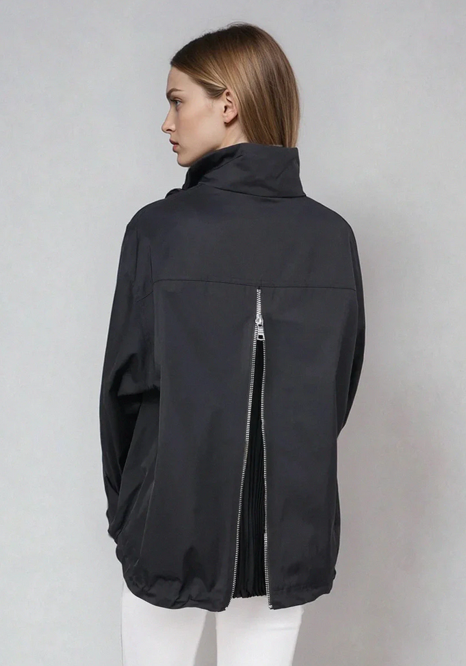 Blonde no.8 Mantel Zwart