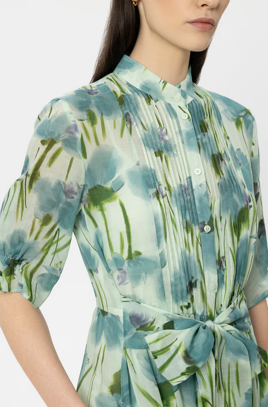 Luisa Cerano Kleed Lang Print