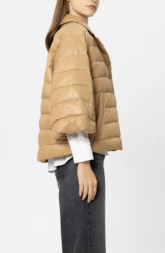 Luisa Cerano Mantel Camel