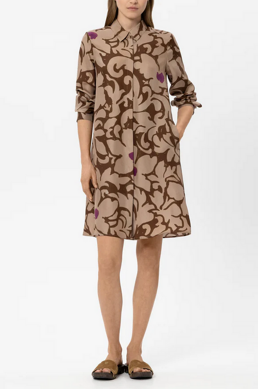 Luisa Cerano Kleed Print