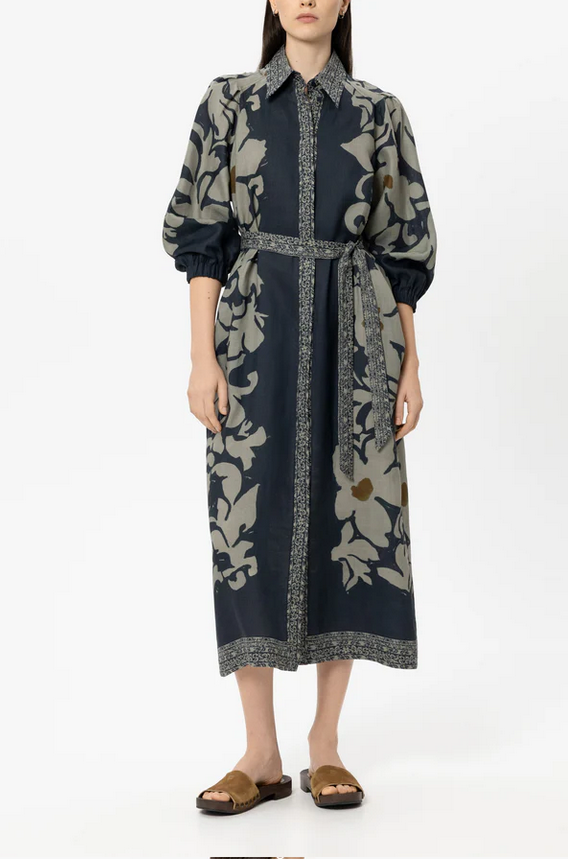 Luisa Cerano Kleed Lang Print