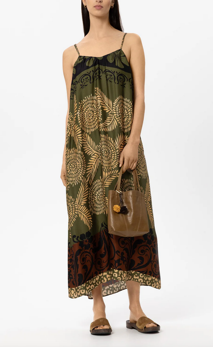 Luisa Cerano Kleed Lang Print