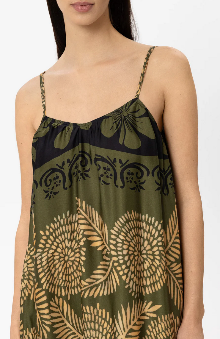 Luisa Cerano Kleed Lang Print