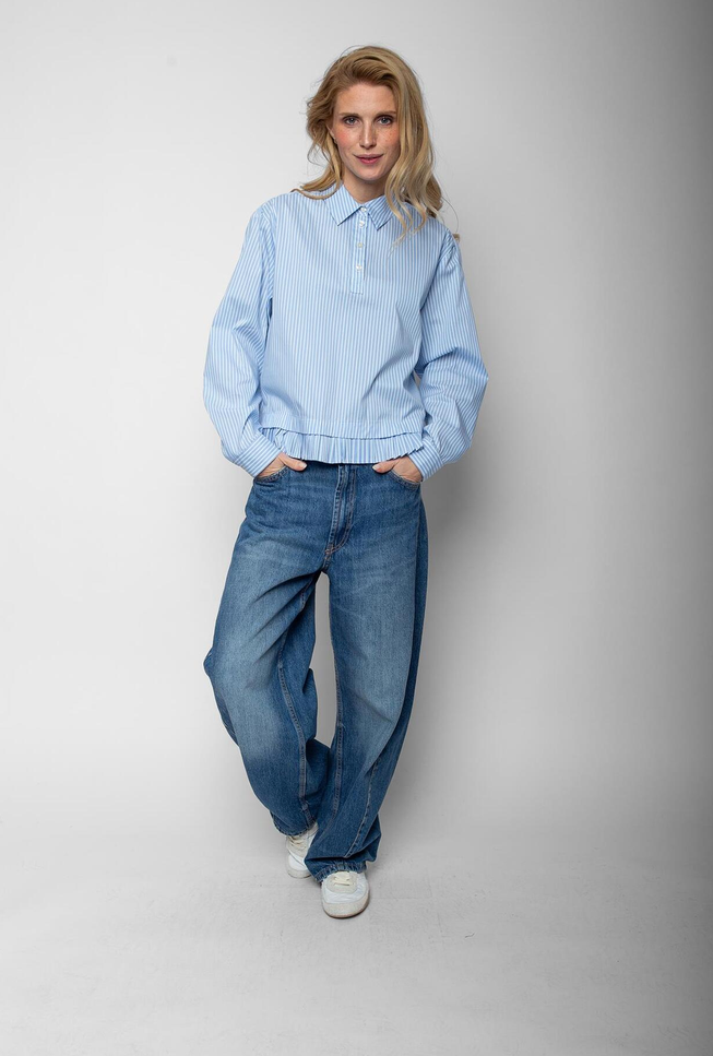 Emily Blouse Streep