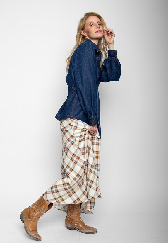 Emily Rok Lang Ruit