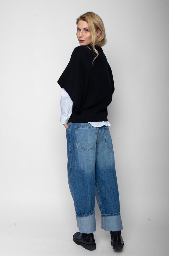 Emily Pull Zwart