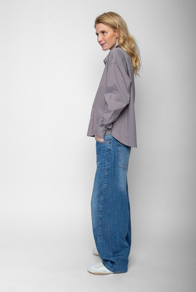 Emily Blouse Streep Bruin
