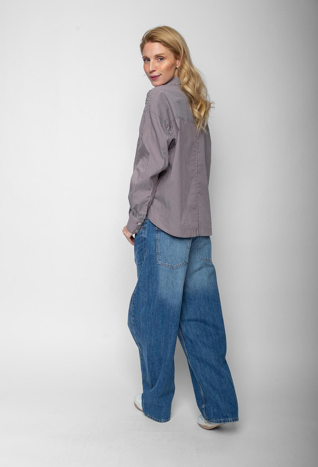 Emily Blouse Streep Bruin