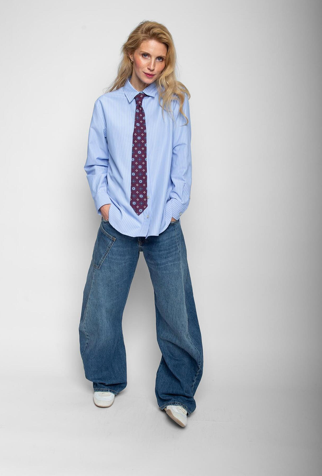 Emily Blouse Streep