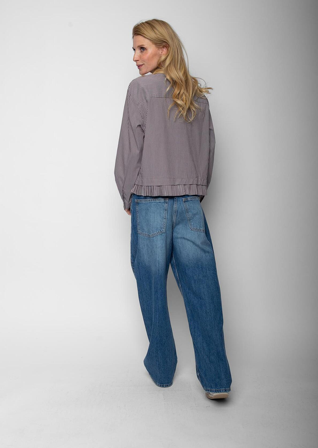 Emily Blouse Streep Bruin
